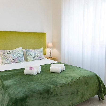Lalitana Center Apartment Lagos Bagian luar foto