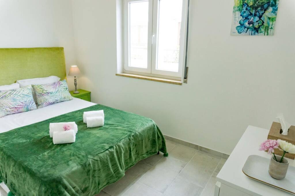Lalitana Center Apartment Lagos Bagian luar foto